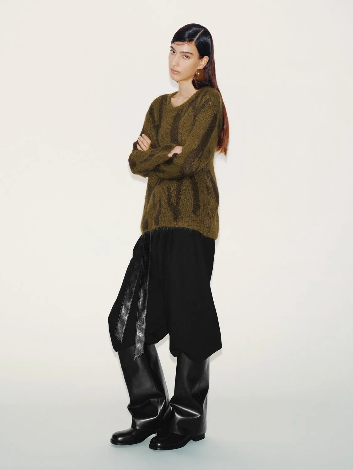 Intarsia Long Sleeve Knitted T-Shirts sold by Urban Revivo product image thumbnail 5