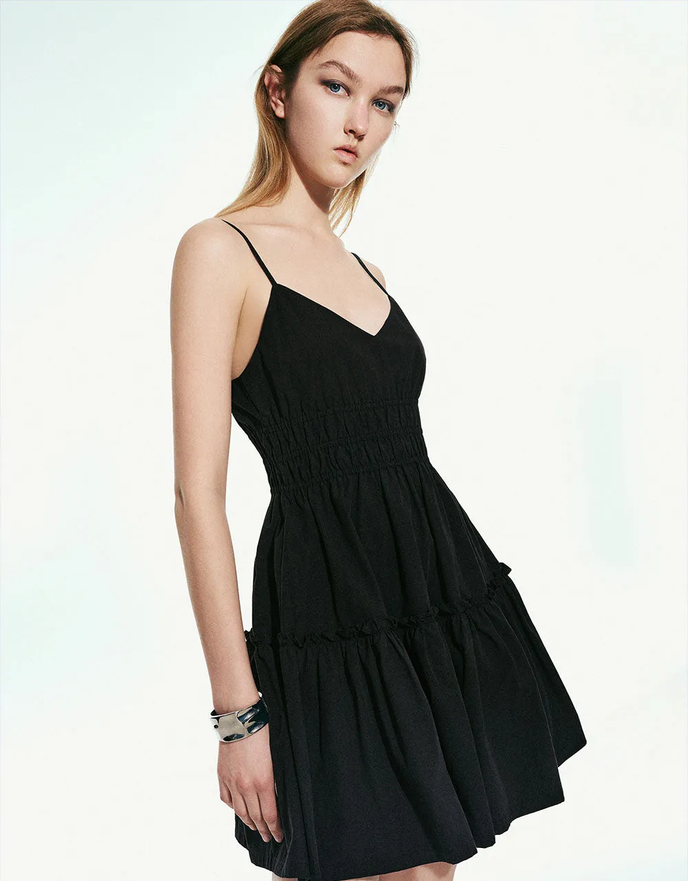 Elastic Waist V-Neck A-Line Cami Dress sold by Urban Revivo product image thumbnail 3