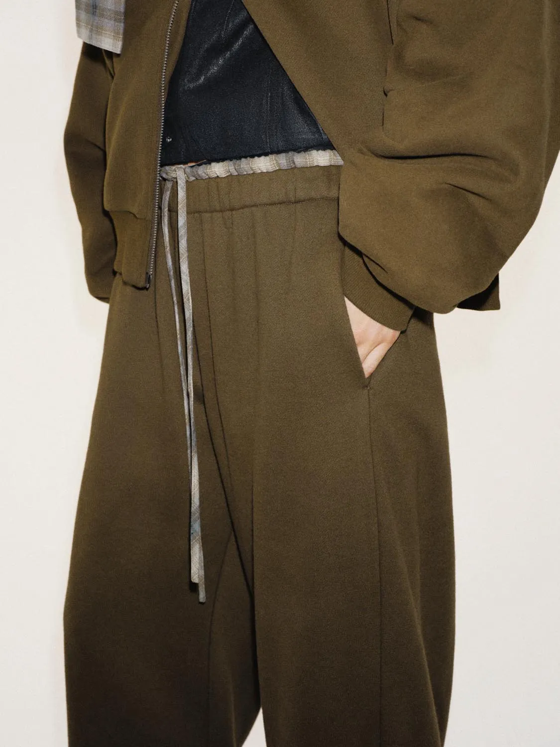 Drawstring Pull On Barrel Leg Pants sold by Urban Revivo product image thumbnail 5