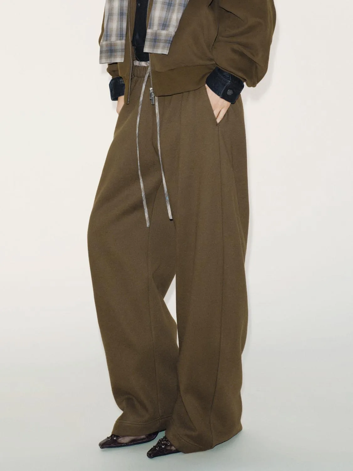 Drawstring Pull On Barrel Leg Pants sold by Urban Revivo product image thumbnail 3