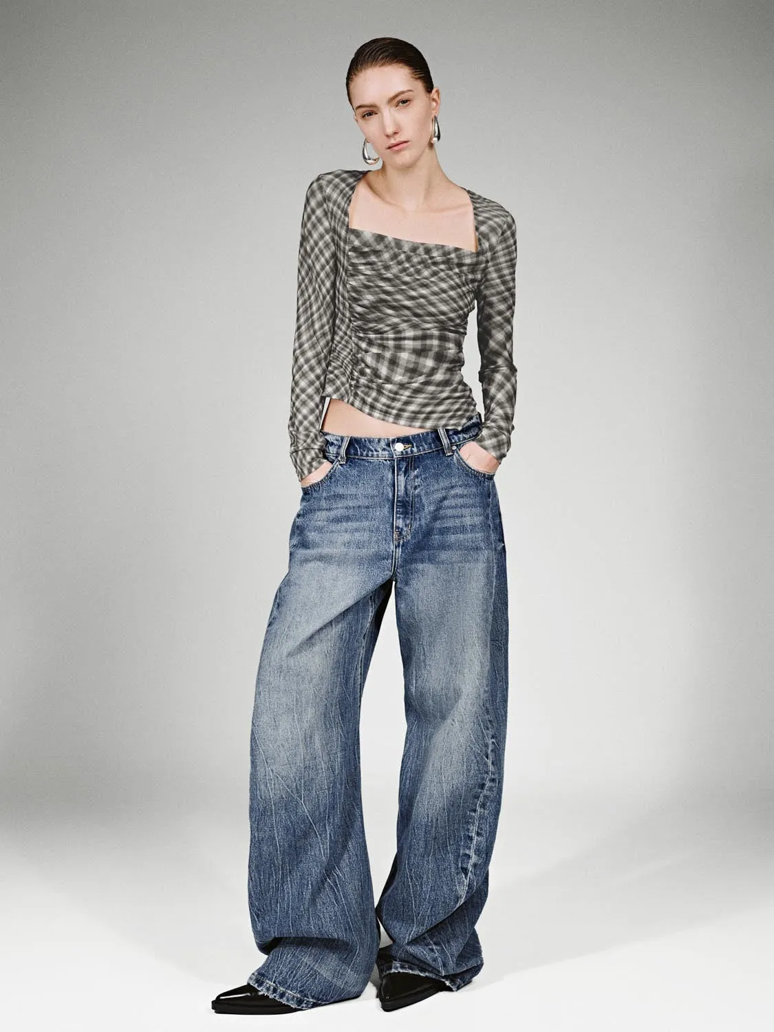 Square Neck Check Long Sleeve T-Shirts sold by Urban Revivo product image thumbnail 4