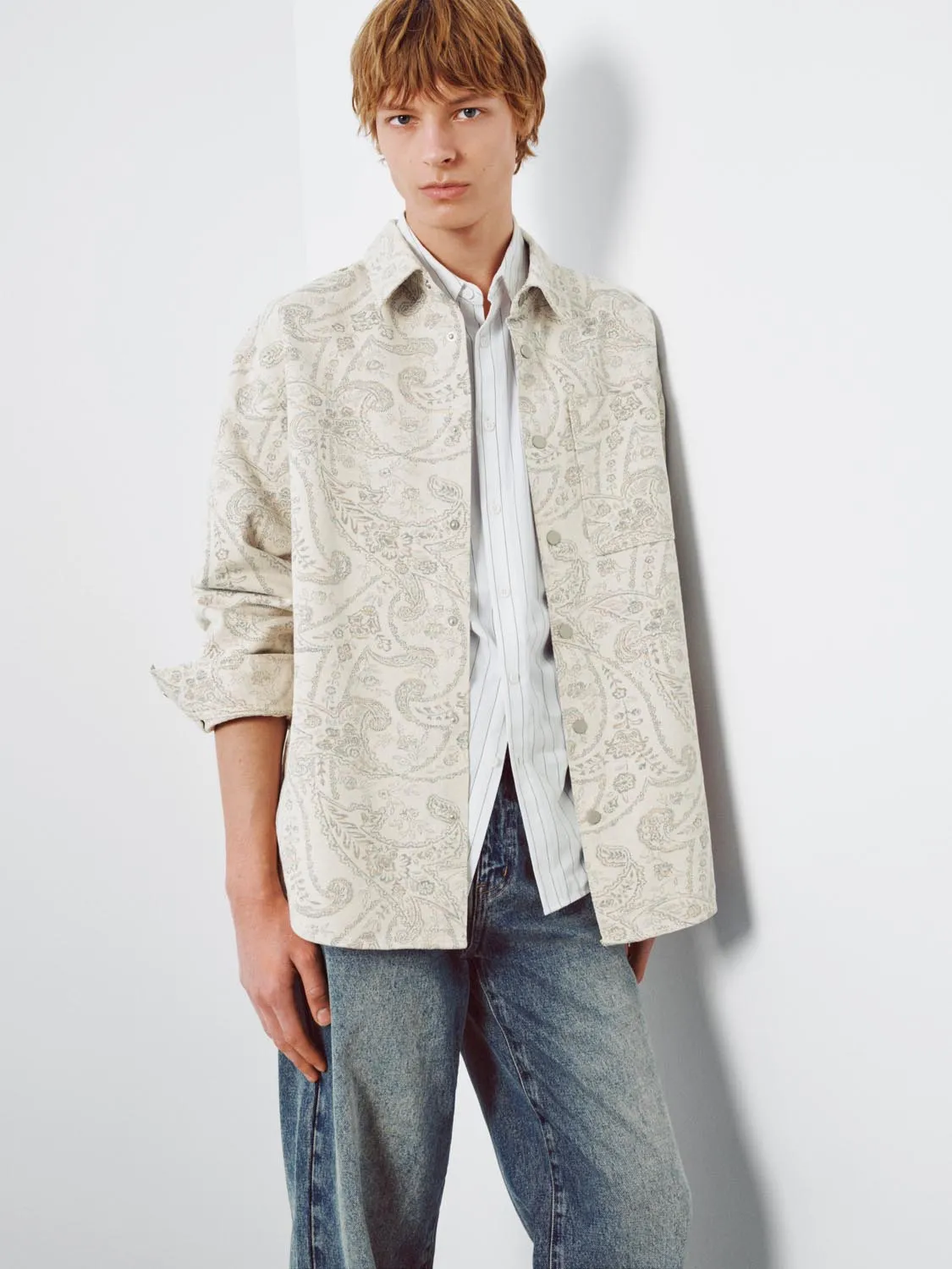 Patch Pocket Printed Denim Shirts sold by Urban Revivo product image thumbnail 2