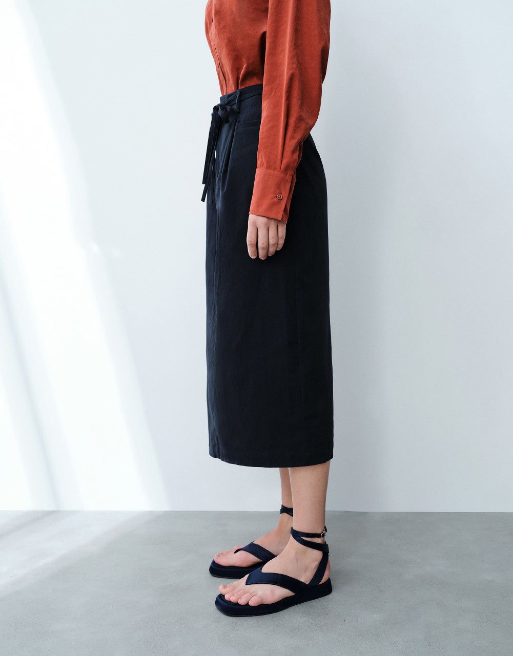 Midi Straight Skirt With Rope sold by Urban Revivo product image thumbnail 4