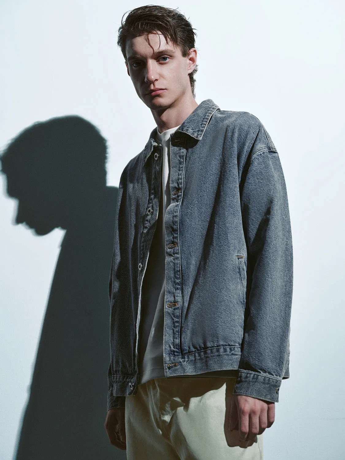 Button Up Loose Denim Jacket sold by Urban Revivo product image thumbnail 3