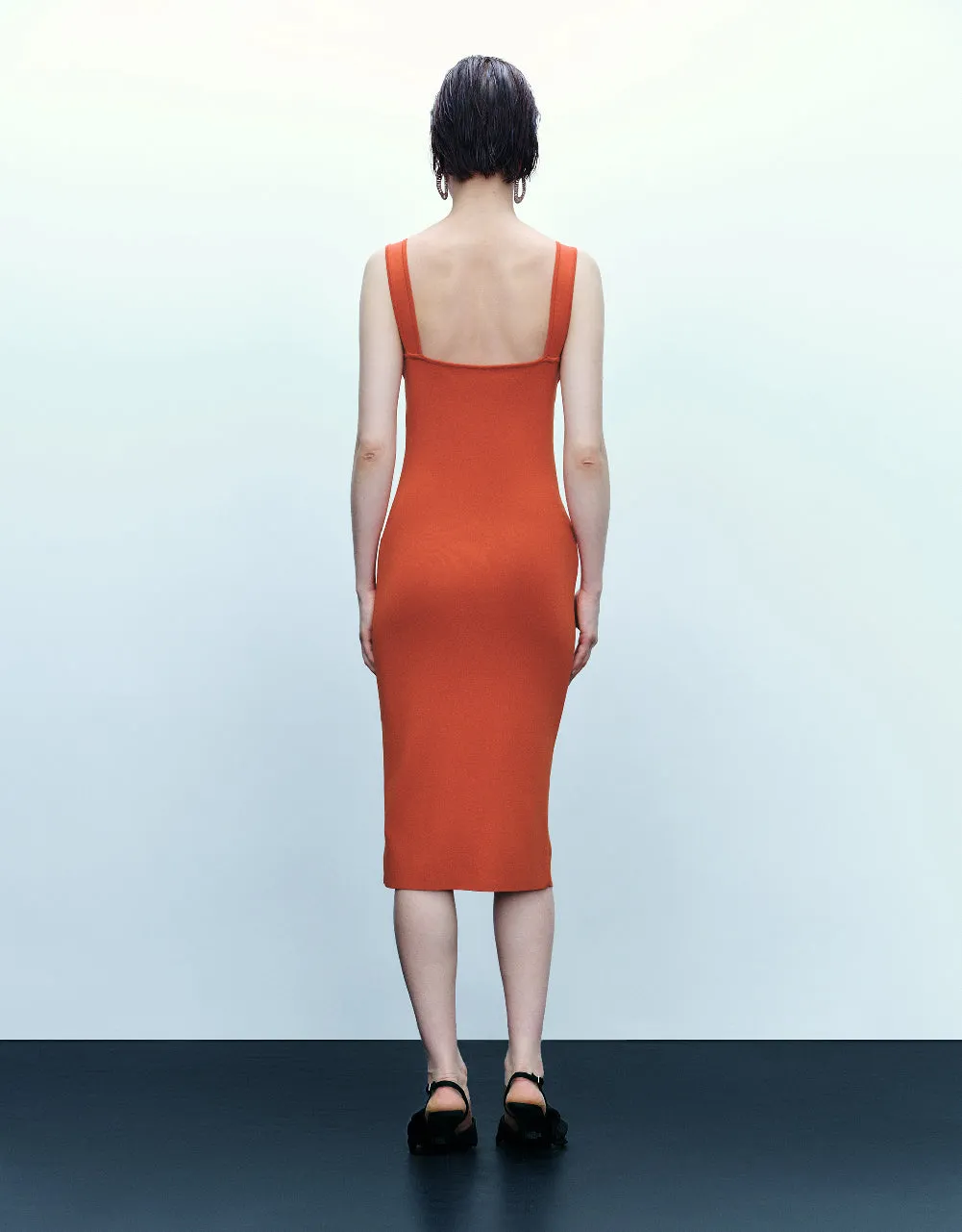 Sleeveless V-Neck Knitted Dress sold by Urban Revivo product image thumbnail 4