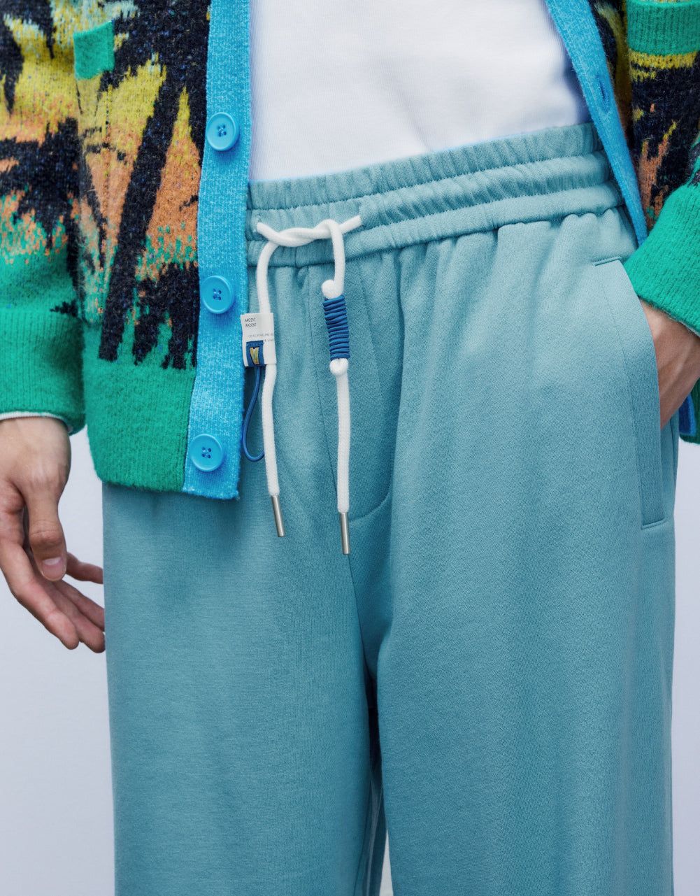 Men's Knitted Joggers Pants sold by Urban Revivo product image thumbnail 3