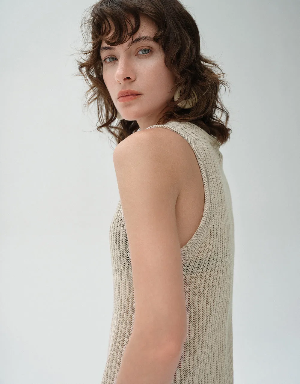 Leaf Printed Knitted Vest sold by Urban Revivo product image thumbnail 5