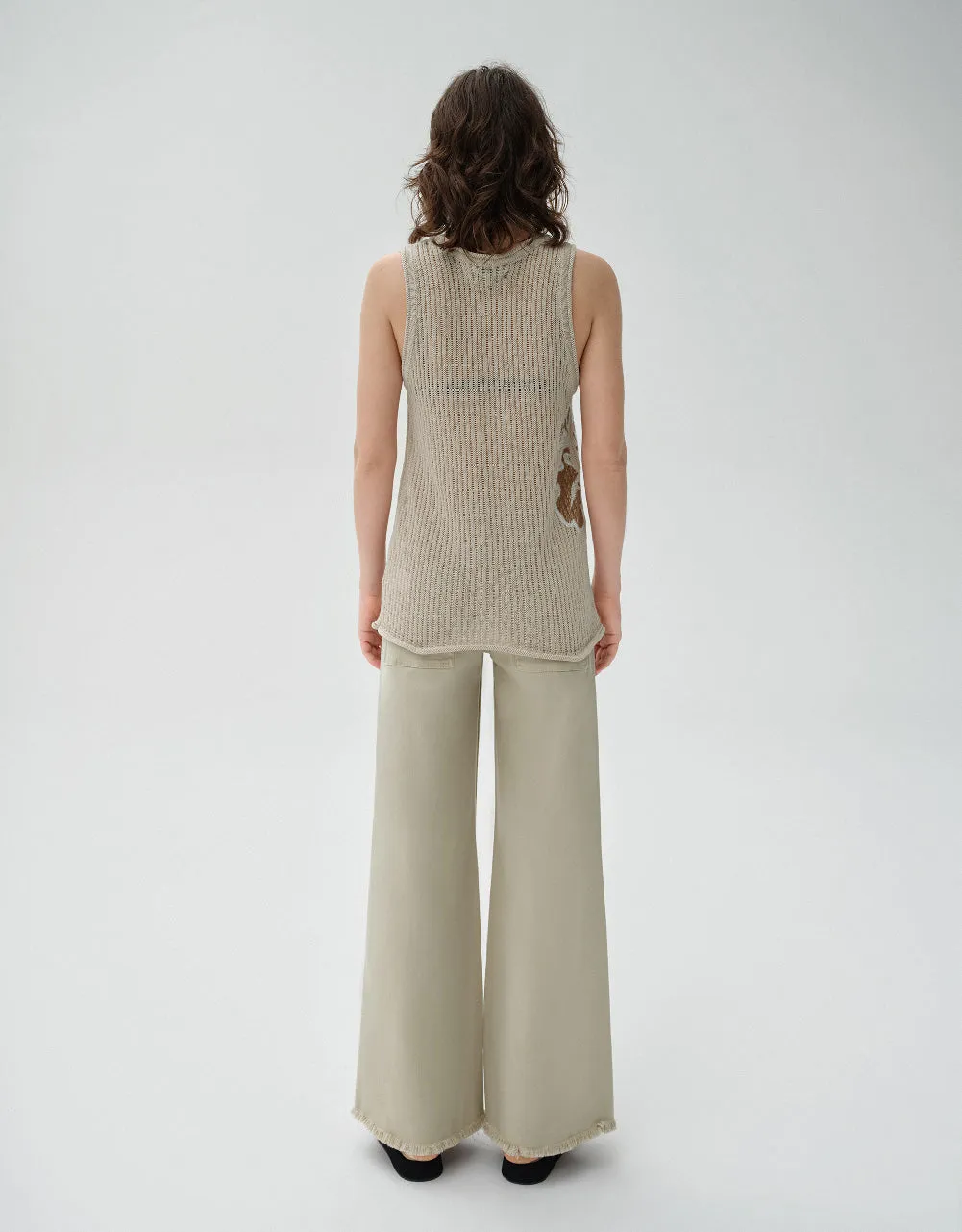 Leaf Printed Knitted Vest sold by Urban Revivo product image thumbnail 4