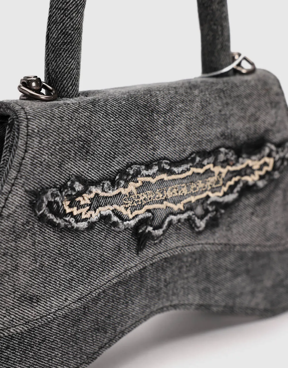 Stand Handle Denim Shoulder Bag sold by Urban Revivo product image thumbnail 5