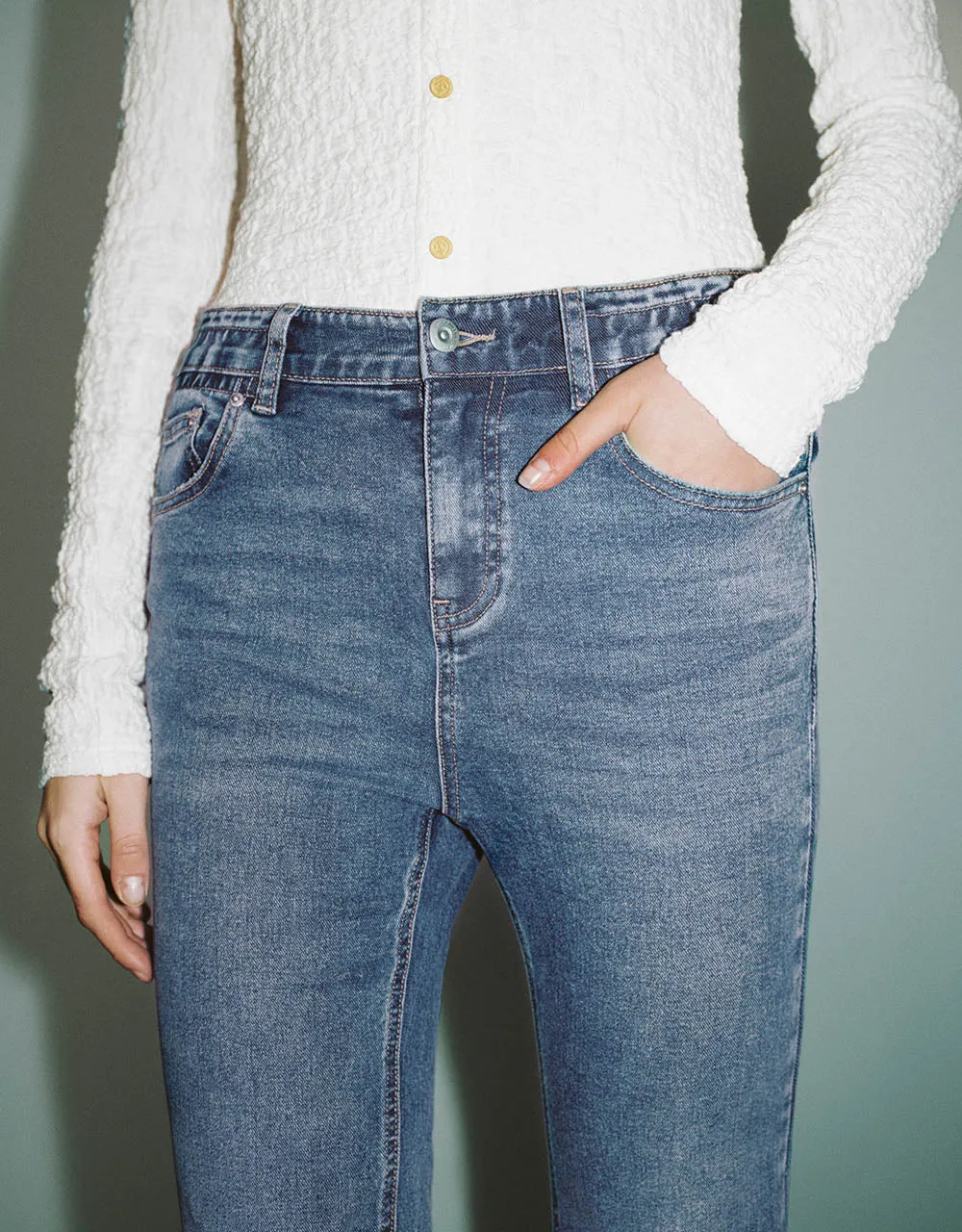 Split Hem Flare Jeans sold by Urban Revivo product image thumbnail 5