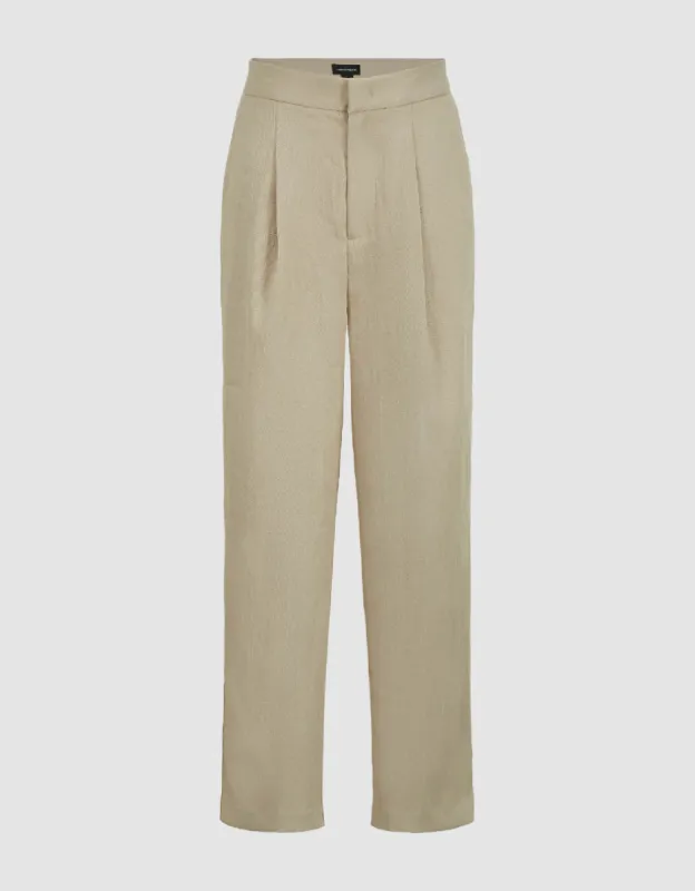 Cropped Carrot Fit Pants sold by Urban Revivo