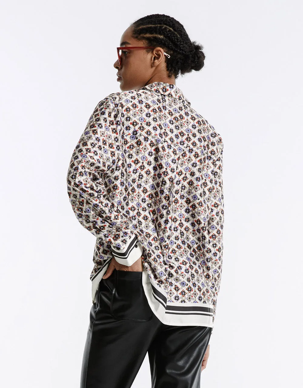 Geometric Button Up Shirt sold by Urban Revivo product image thumbnail 4