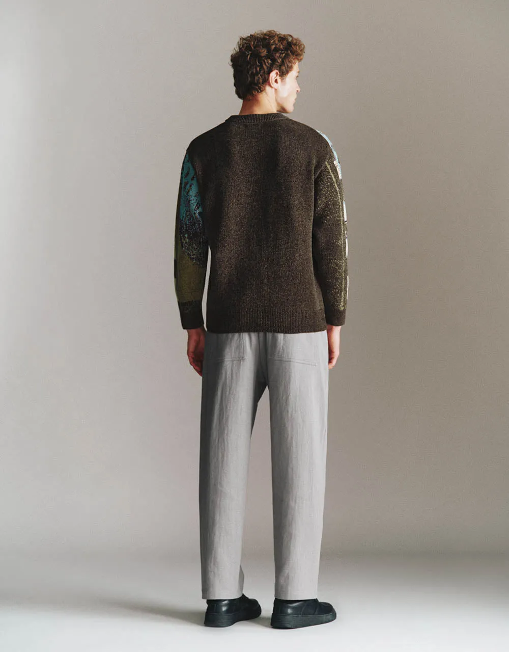 Straight Printed Sweater sold by Urban Revivo product image thumbnail 4