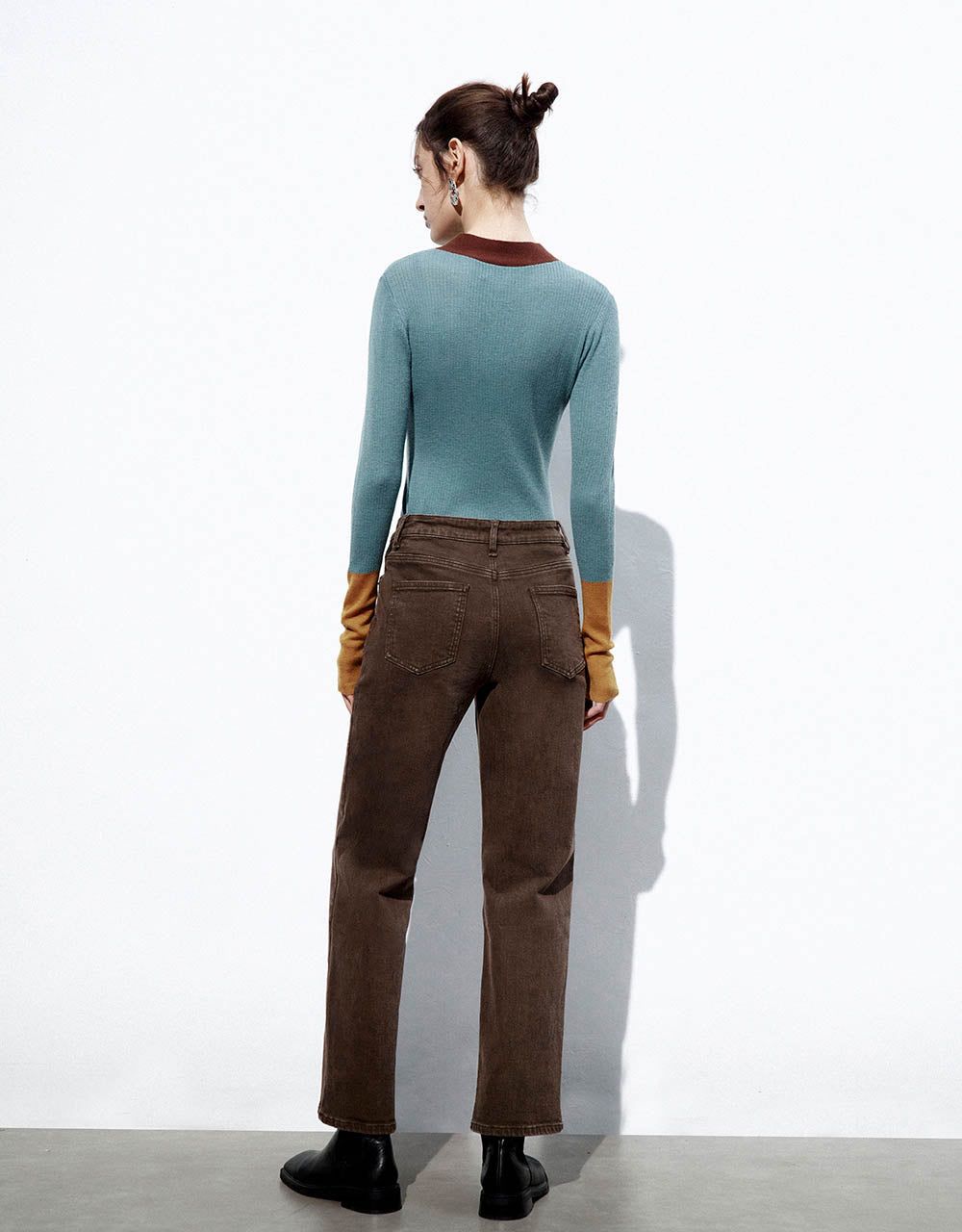 Crew Neck Skinny Knitted T-Shirt sold by Urban Revivo product image thumbnail 4