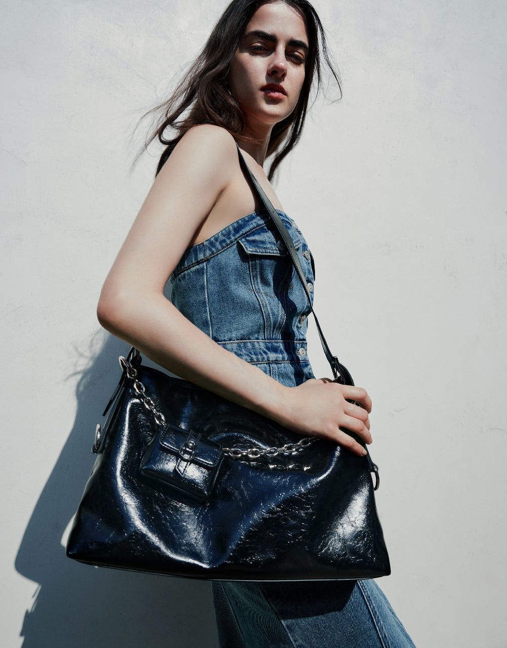 Sleeveless Off-Shoulder Denim Dress sold by Urban Revivo product image thumbnail 3