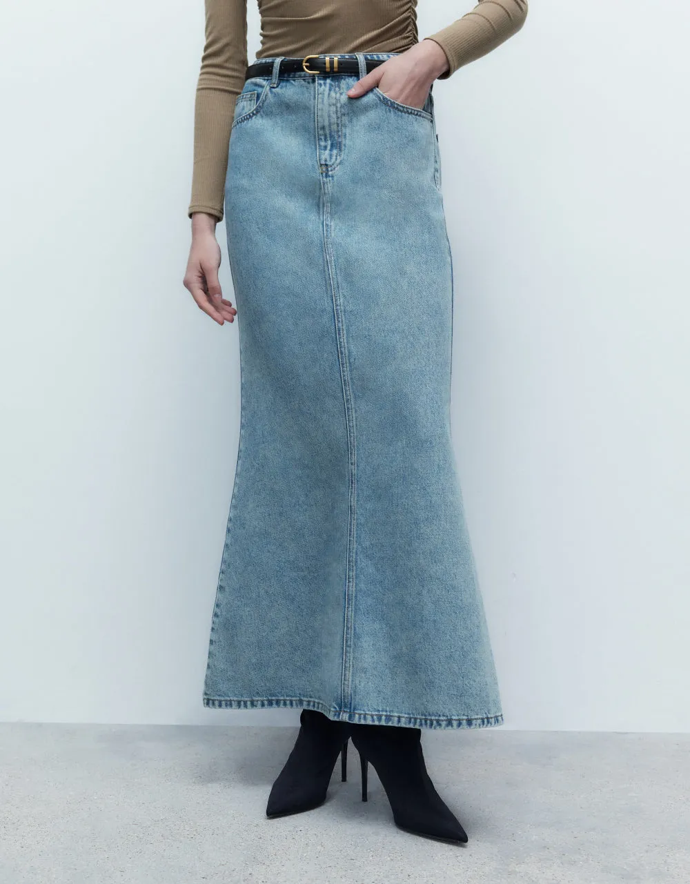 Denim Skinny Fishtail Skirt sold by Urban Revivo product image thumbnail 3
