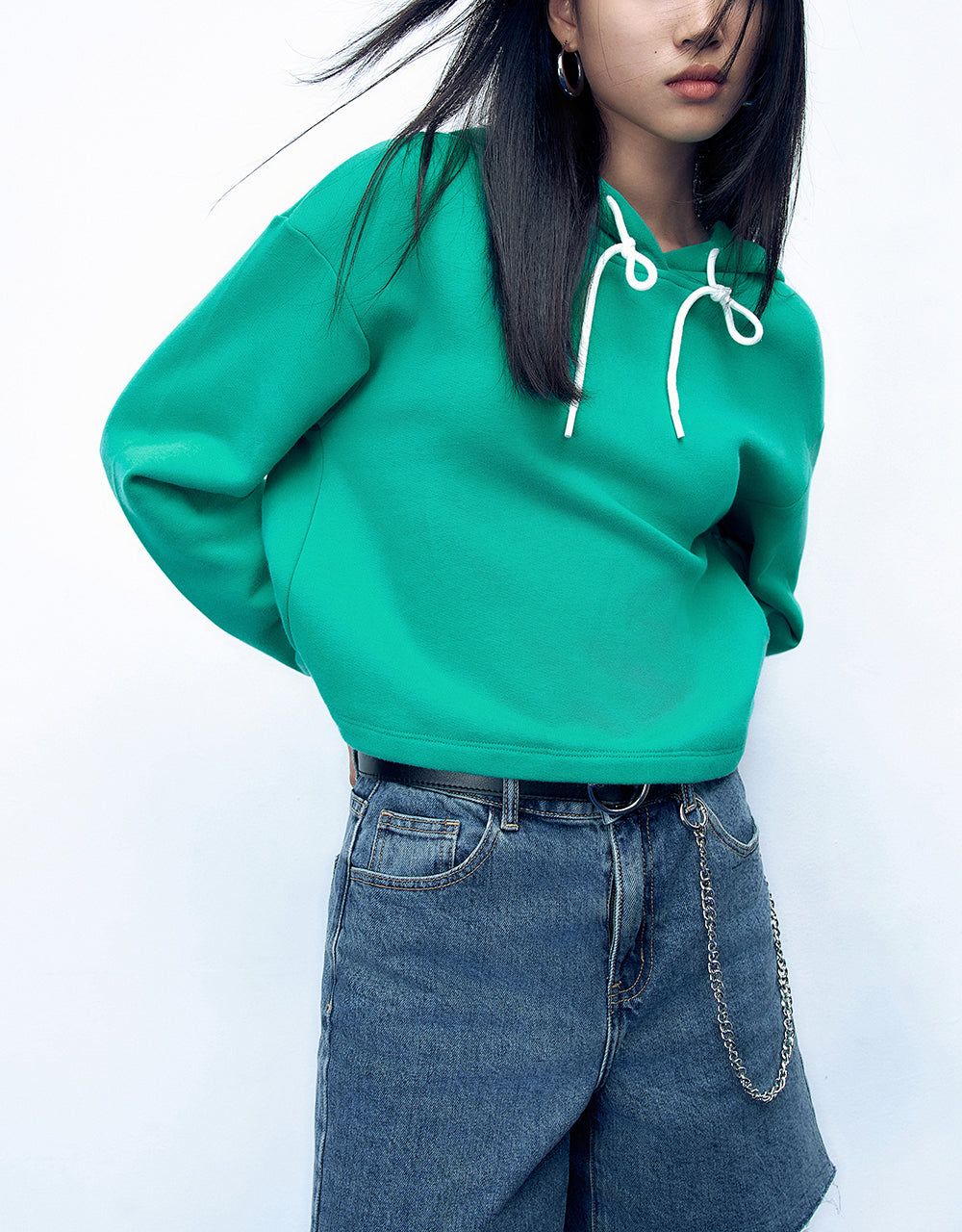 Hooded Loose Sweatshirt sold by Urban Revivo product image thumbnail 3