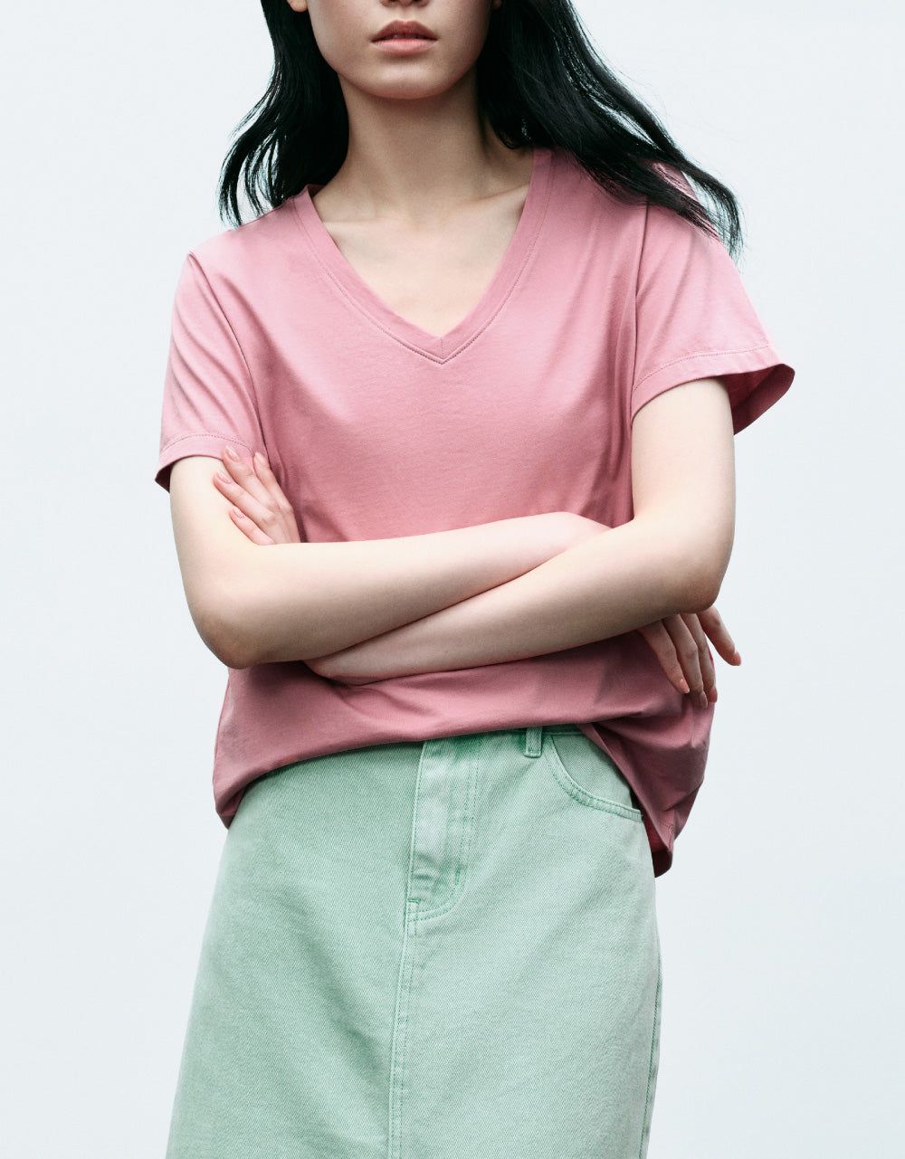 Basic V-Neck T-Shirt sold by Urban Revivo product image thumbnail 2