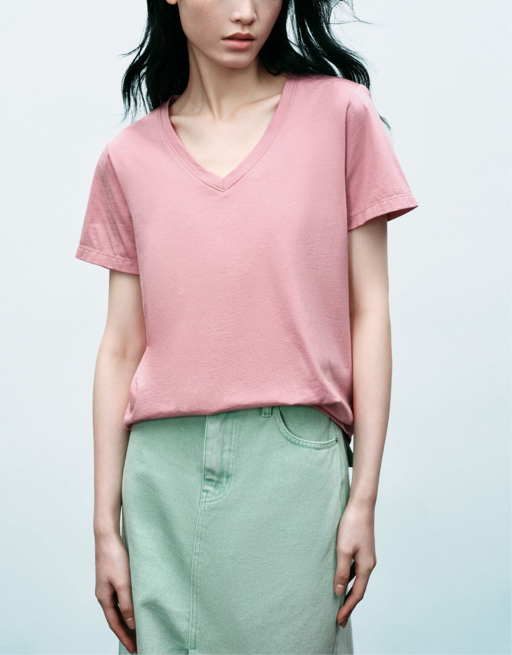 Basic V-Neck T-Shirt sold by Urban Revivo product image thumbnail 3