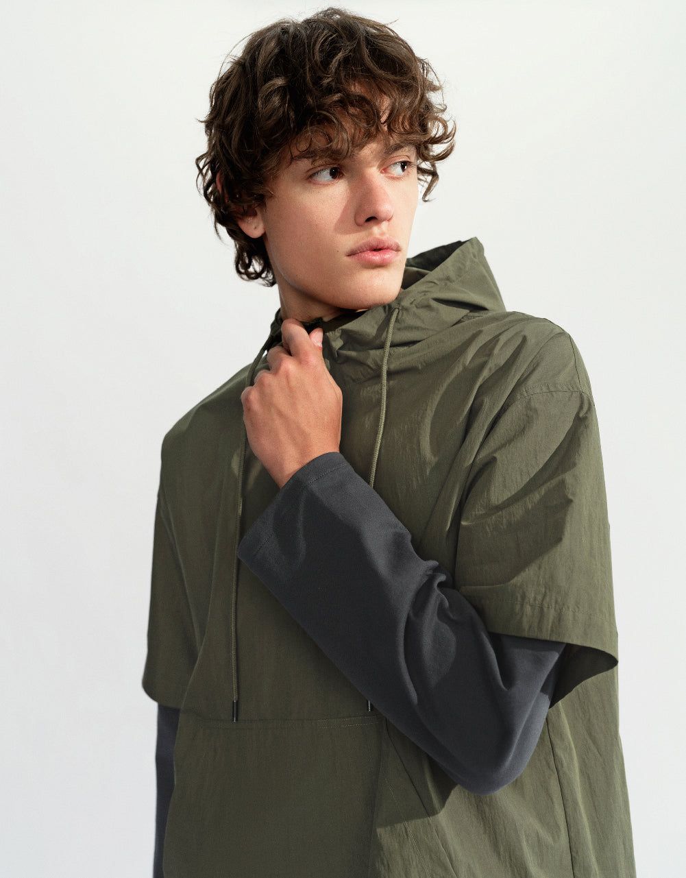 Hooded Overhead Shirt sold by Urban Revivo product image thumbnail 5