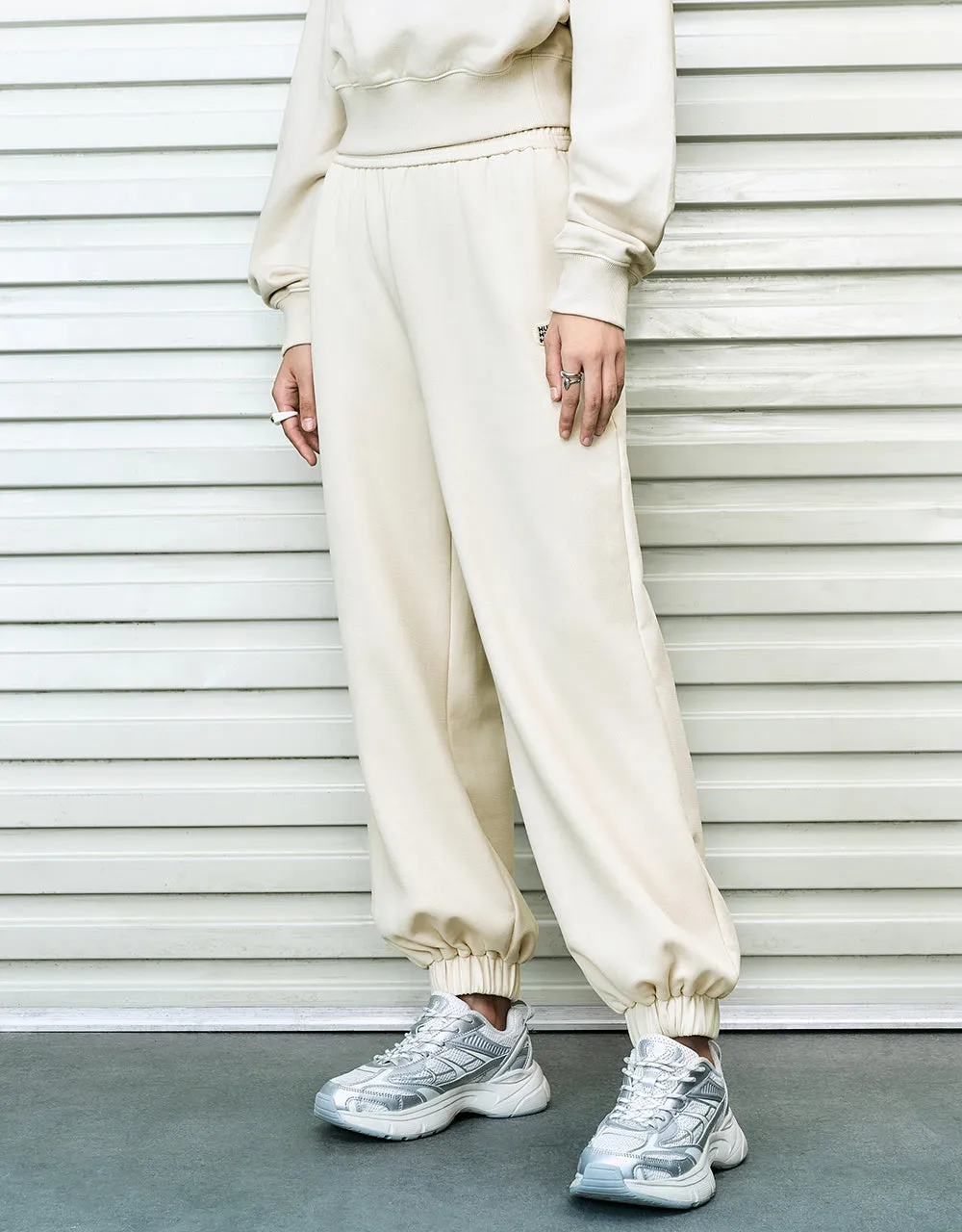 Elastic Waist Knitted Jogger Pants sold by Urban Revivo product image thumbnail 4