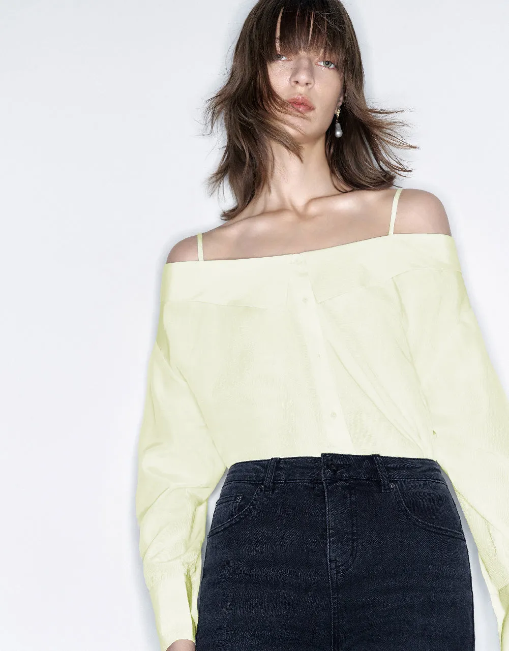 Off-Shoulder Straight Shirt sold by Urban Revivo product image thumbnail 3