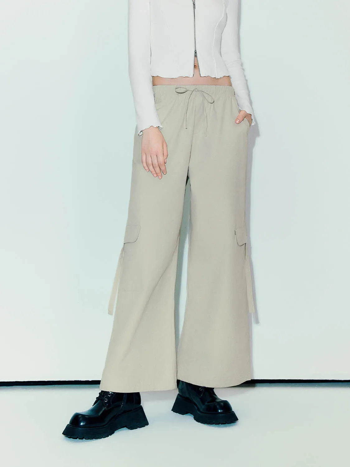 Drawstring Waist Straight Pants sold by Urban Revivo product image thumbnail 2