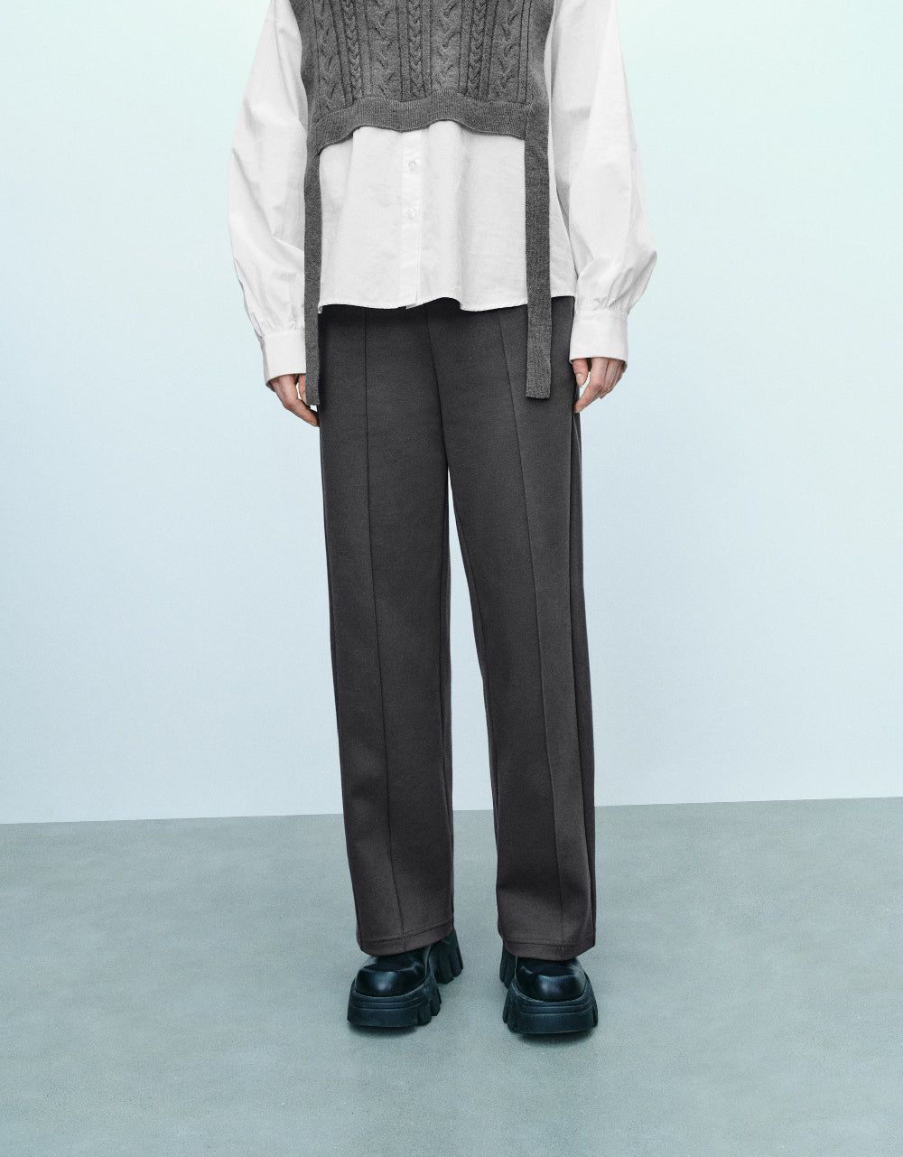 Drawstring Waist Knitted Straight Pants sold by Urban Revivo product image thumbnail 2