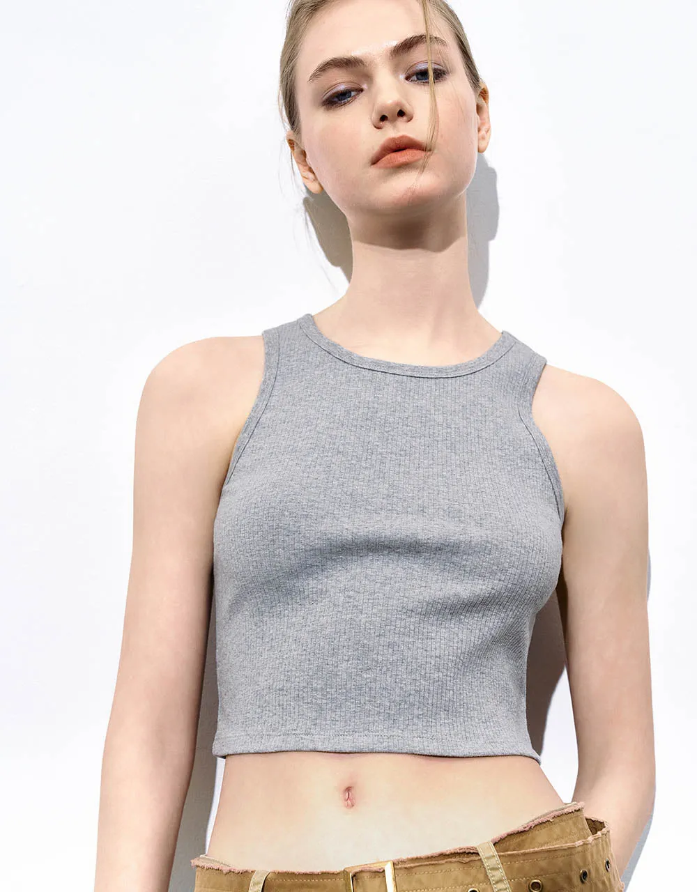 Crew Neck Tank Top sold by Urban Revivo product image thumbnail 4