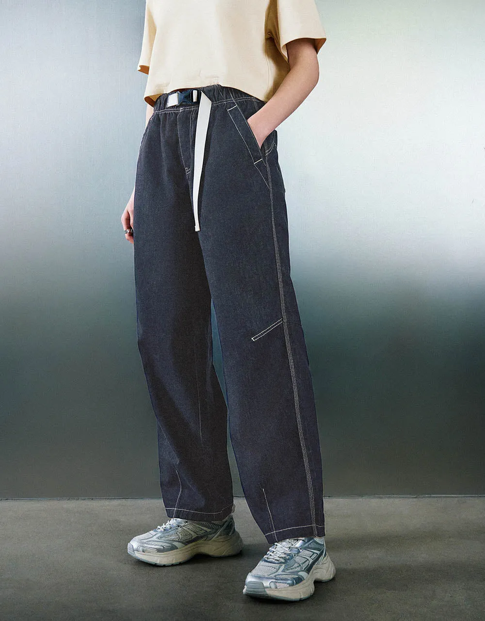 Carrot Fit Jeans With Belt sold by Urban Revivo product image thumbnail 4