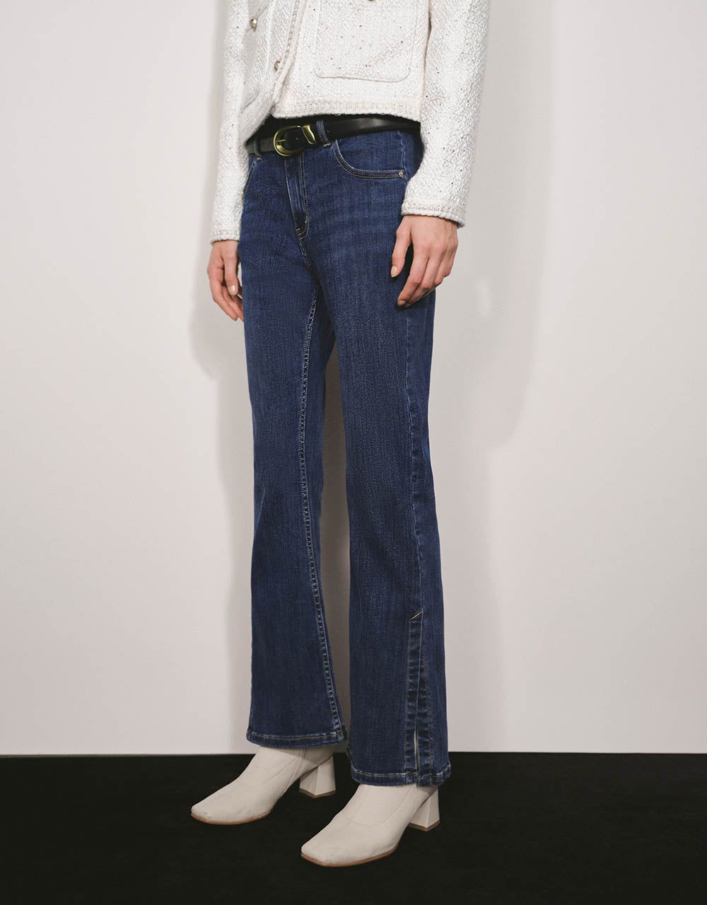 Flare Jeans sold by Urban Revivo product image thumbnail 4