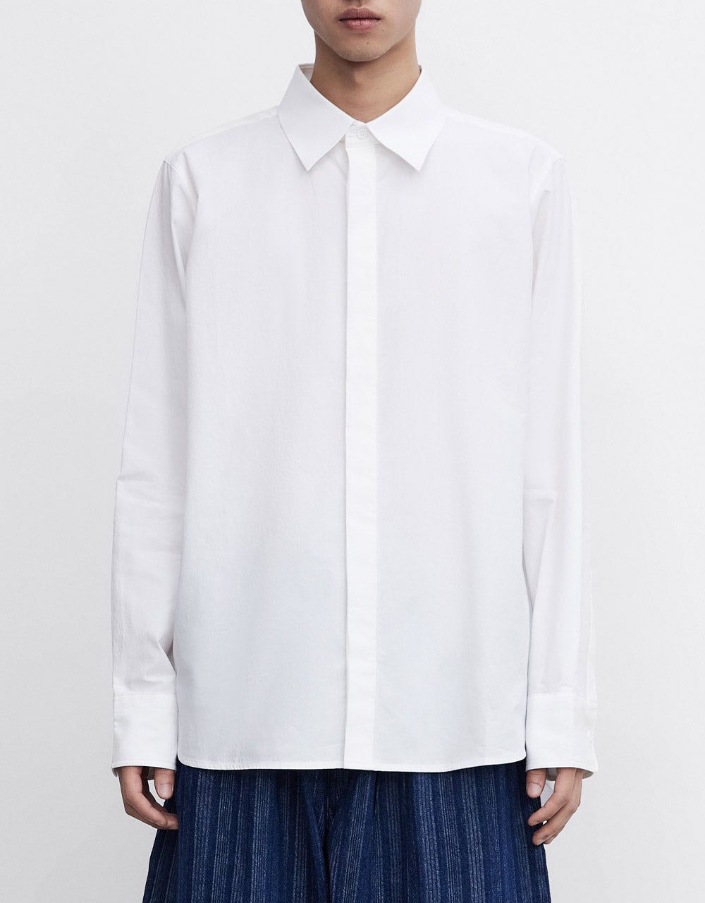 Plain Long Sleeve Shirt sold by Urban Revivo product image thumbnail 2