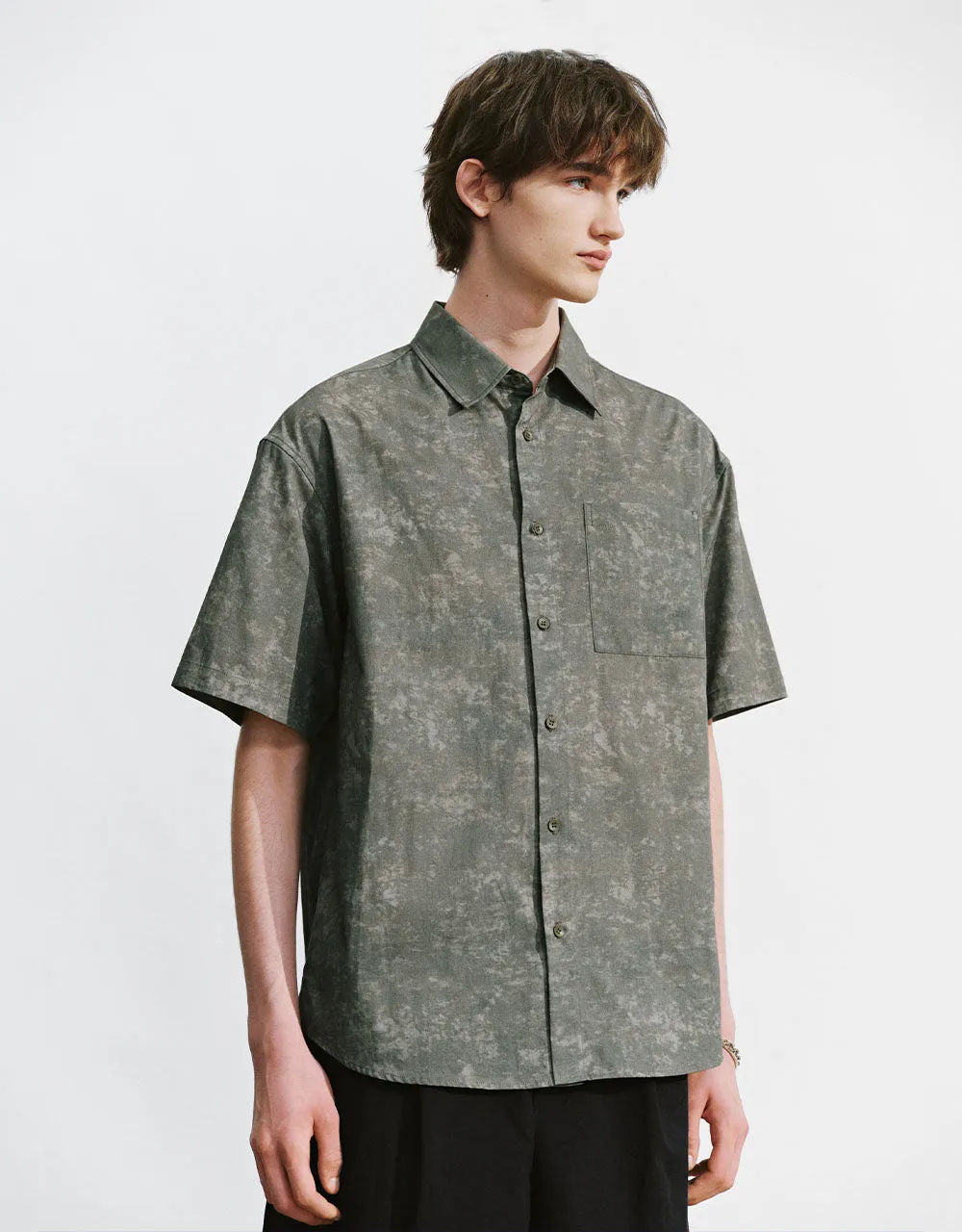 Printed Button Up Loose Shirt sold by Urban Revivo product image thumbnail 3