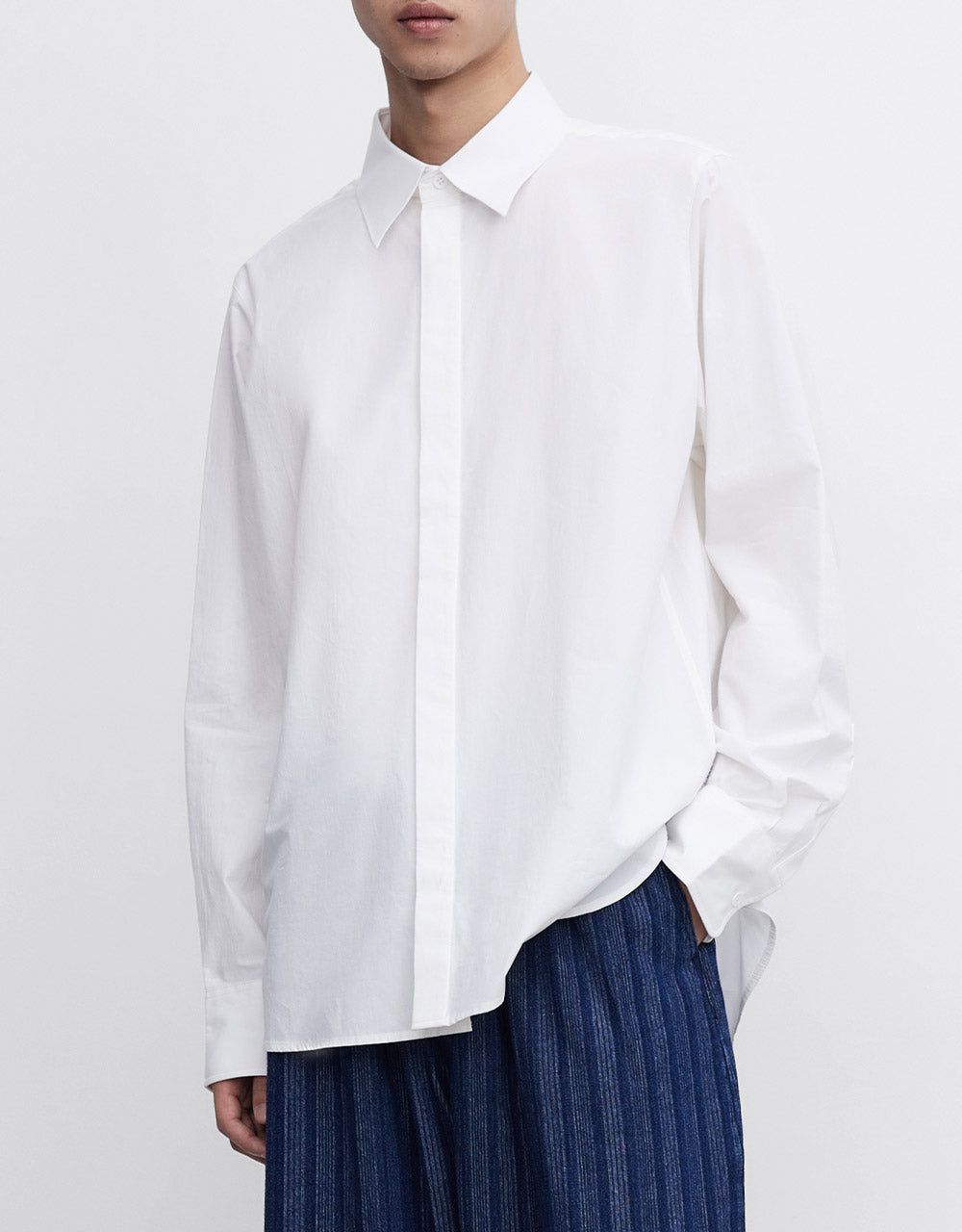 Plain Long Sleeve Shirt sold by Urban Revivo product image thumbnail 3
