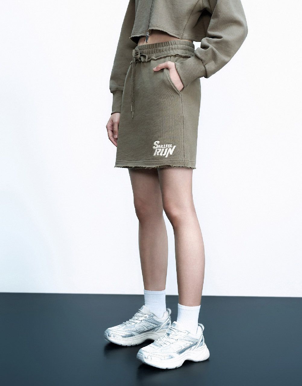 Drawstring Waist Mini Straight Skirt sold by Urban Revivo product image thumbnail 4