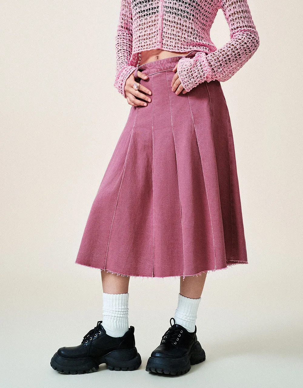 Pleated Midi Denim Skirt sold by Urban Revivo product image thumbnail 4