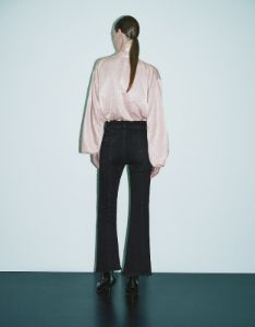 Straight V-Neck Overhead Shirt With Tie sold by Urban Revivo