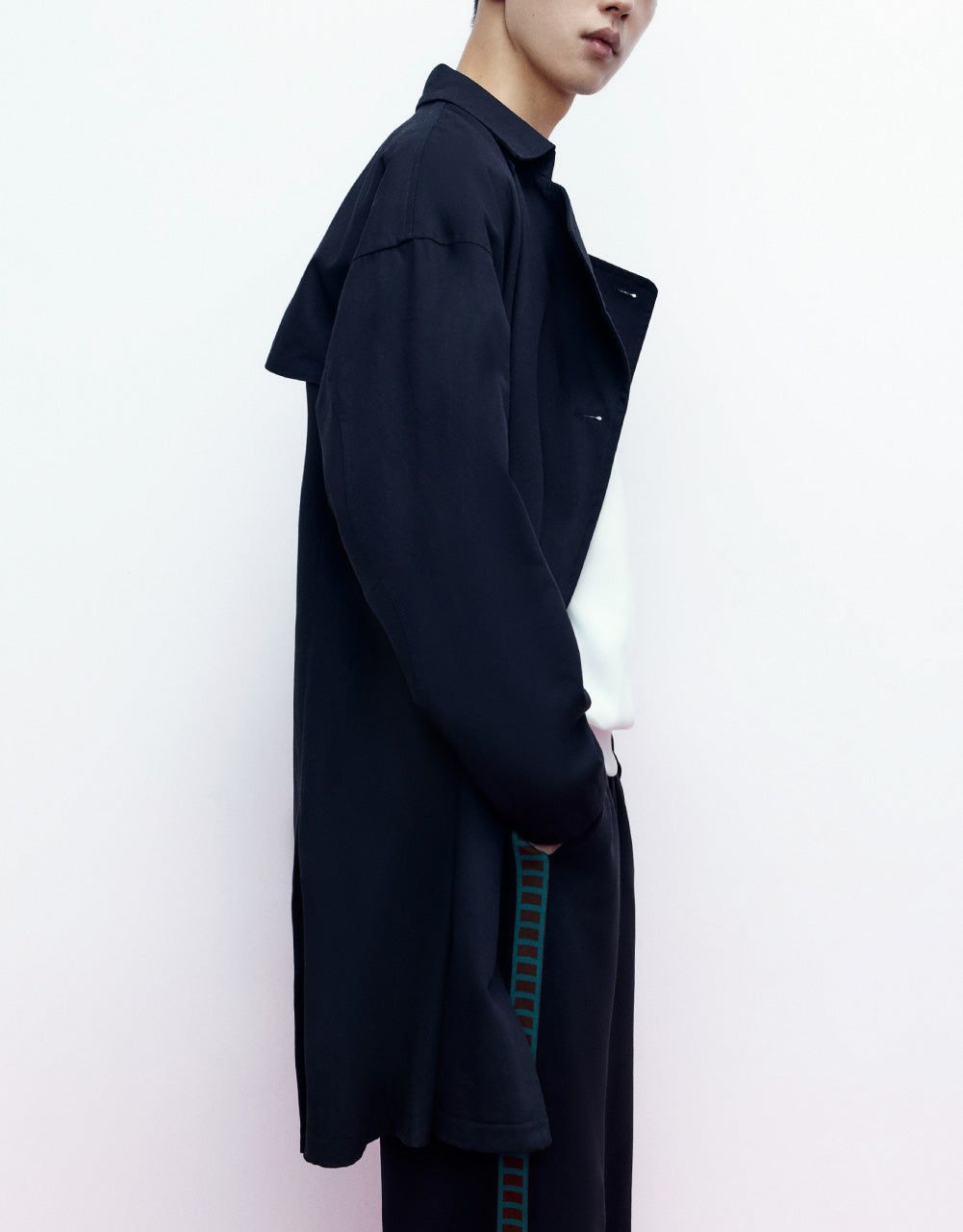 Drop Shoulder Sleeve Trench Coat sold by Urban Revivo product image thumbnail 3