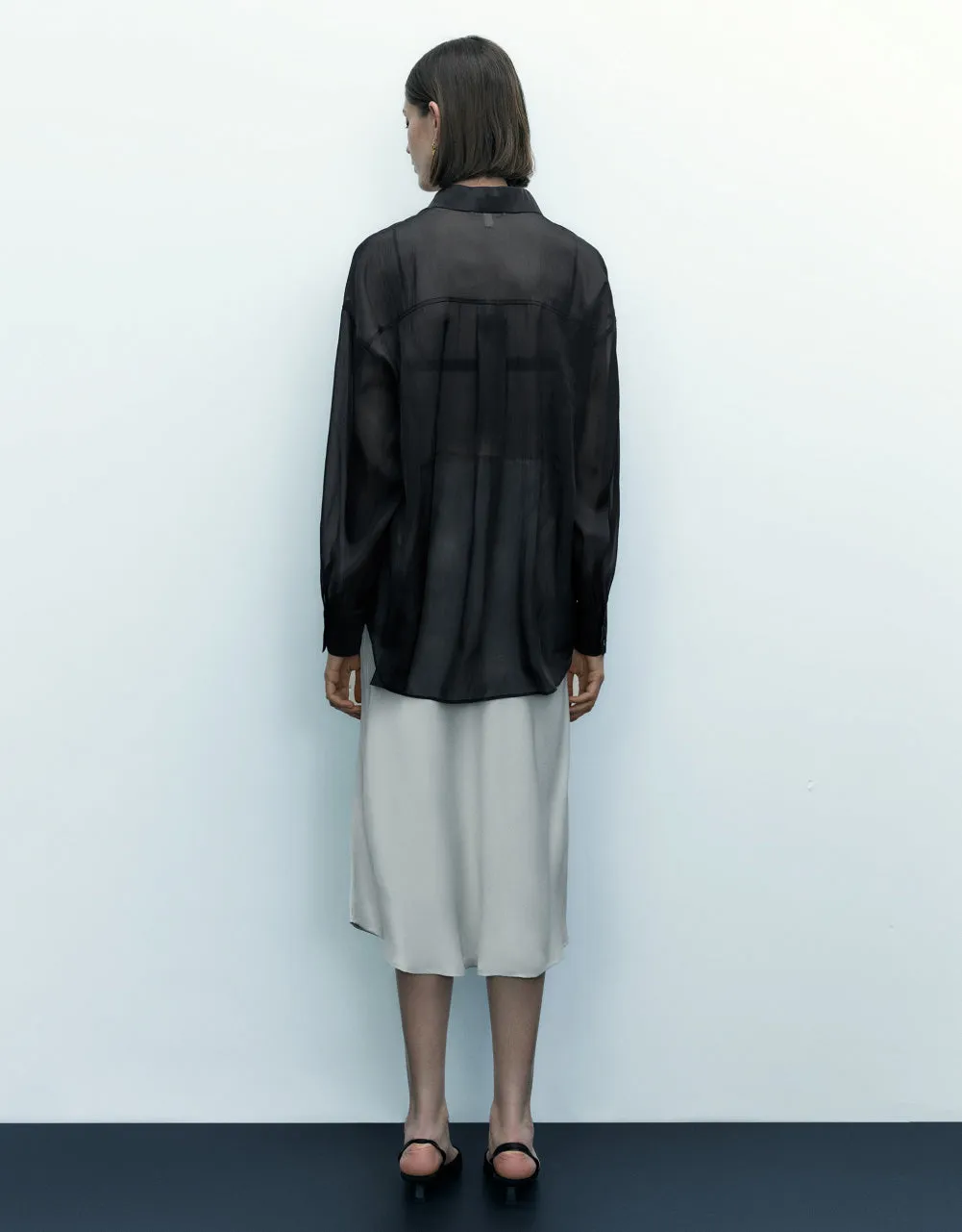 Thin Button Up Loose Shirt sold by Urban Revivo product image thumbnail 4