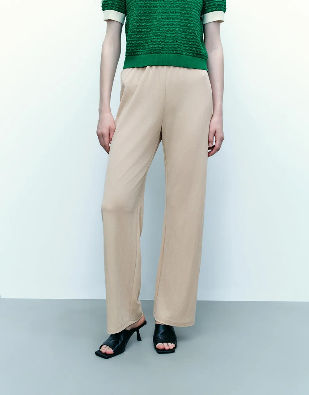 Elastic Waist Knitted Straight Pants sold by Urban Revivo product image thumbnail 2