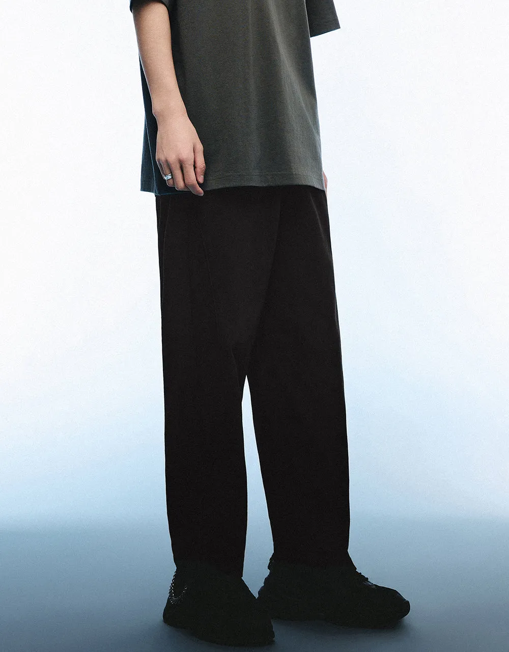 Drawstring Waist Knitted Straight Pants sold by Urban Revivo product image thumbnail 4