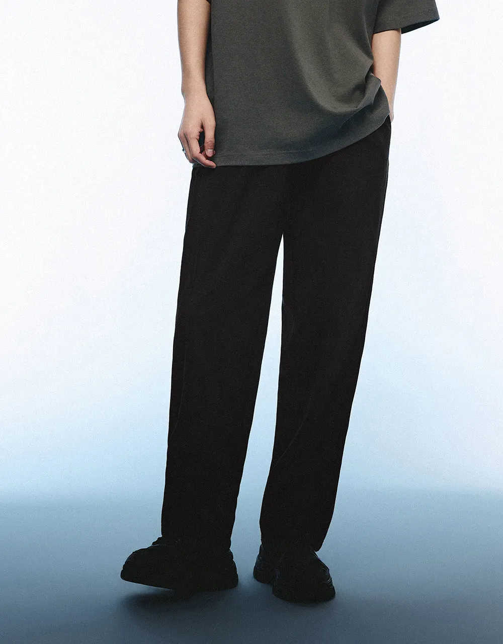 Drawstring Waist Knitted Straight Pants sold by Urban Revivo product image thumbnail 2