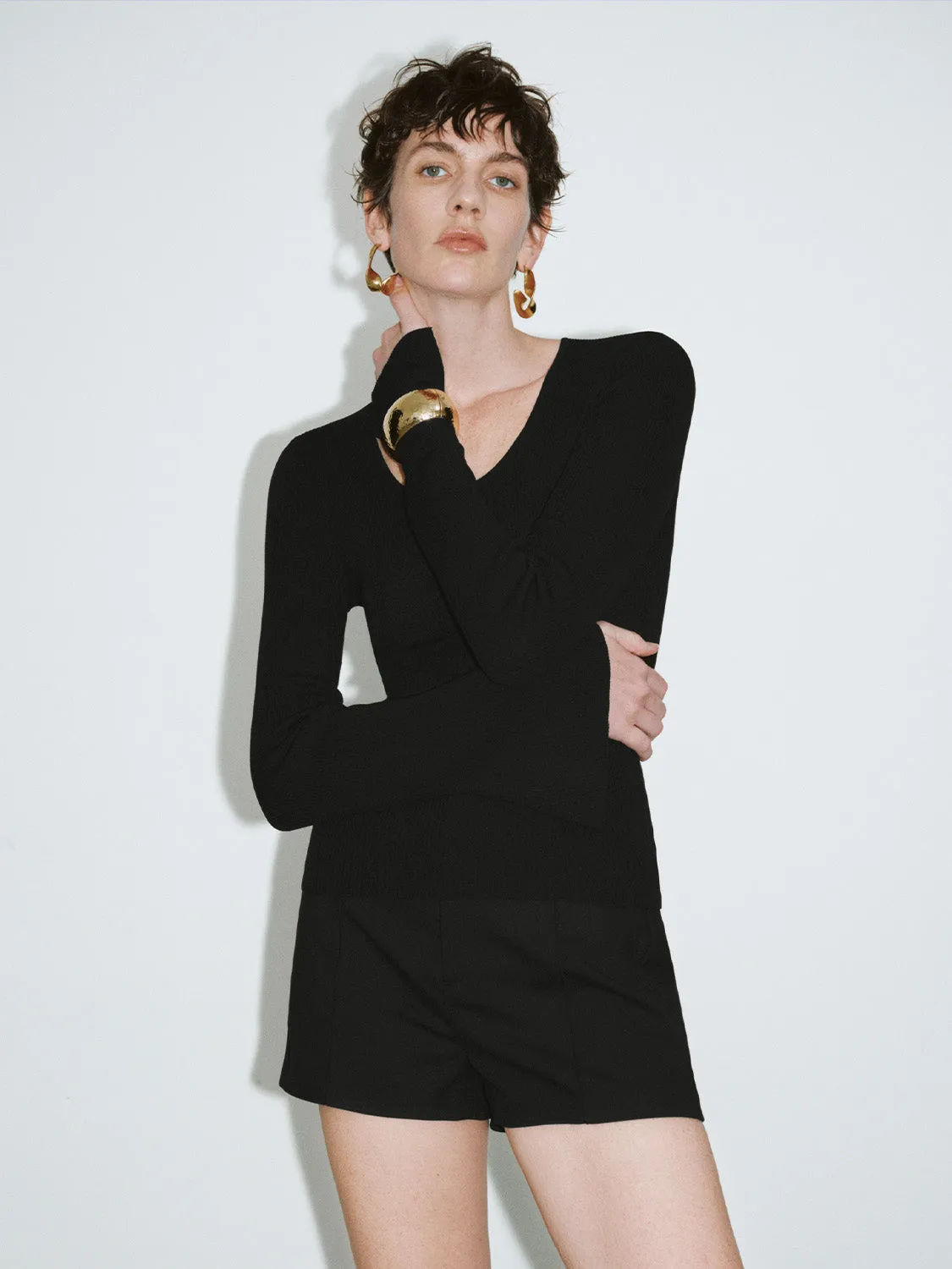 U Neck Skinny Knitted T-Shirt sold by Urban Revivo