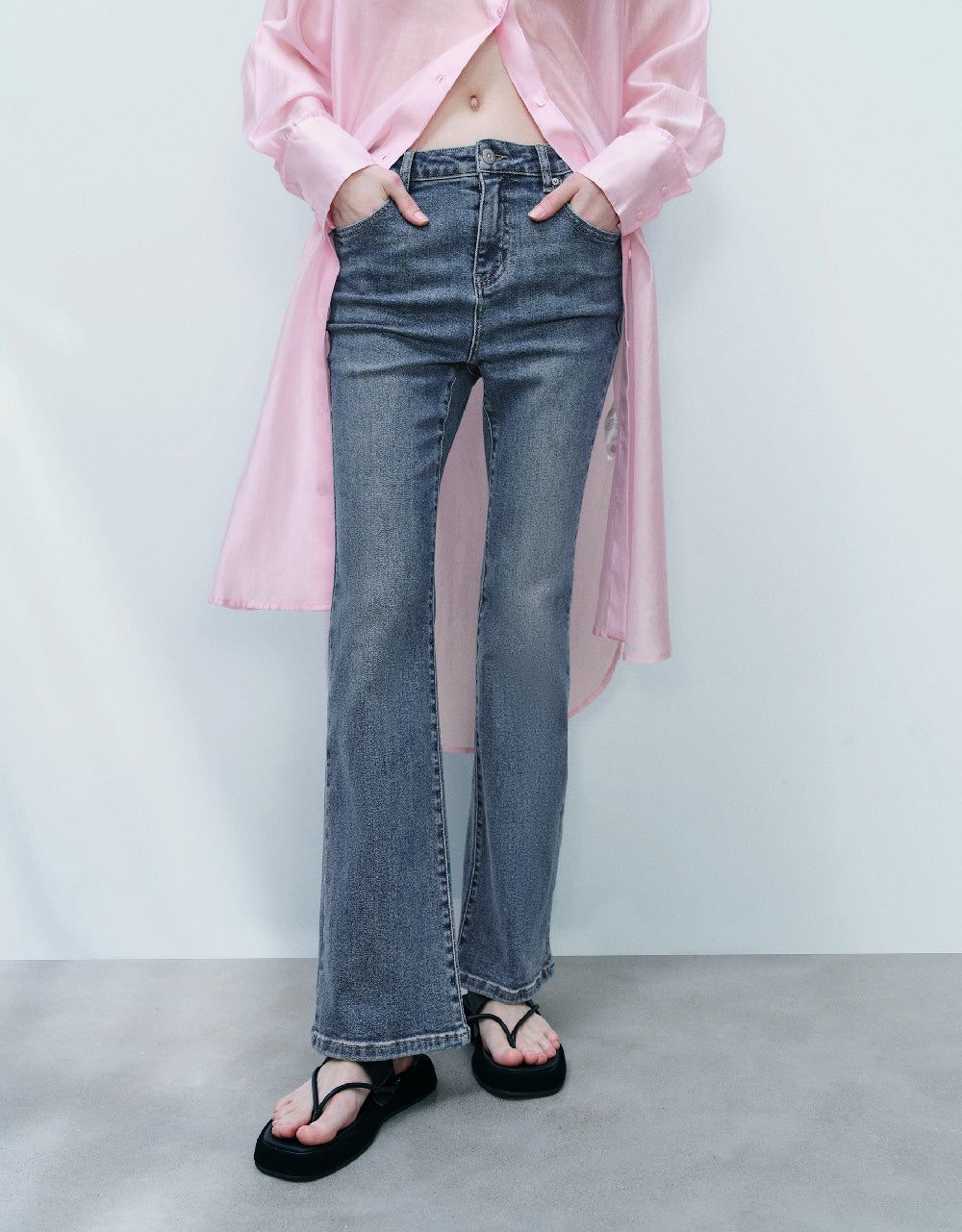 Skinny Flare Jeans sold by Urban Revivo product image thumbnail 2