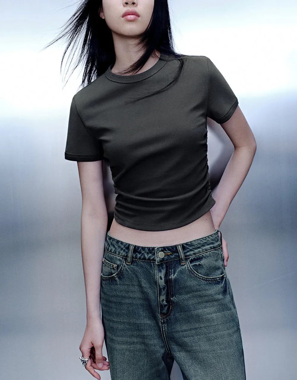 Crew Neck Skinny T-Shirt sold by Urban Revivo product image thumbnail 2