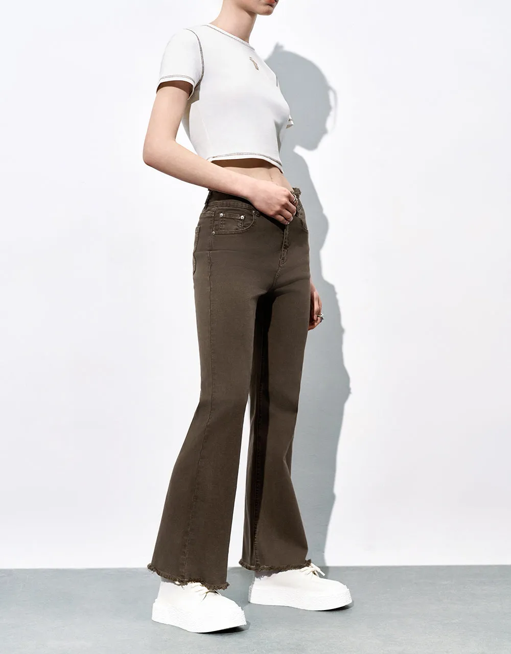 Raw Hem Flare Jeans sold by Urban Revivo product image thumbnail 4