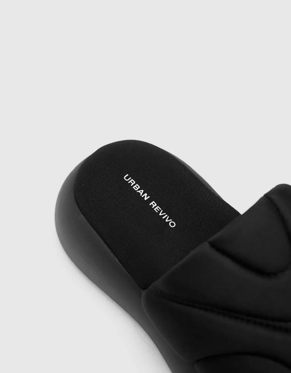 Round Toe Slippers sold by Urban Revivo product image thumbnail 5