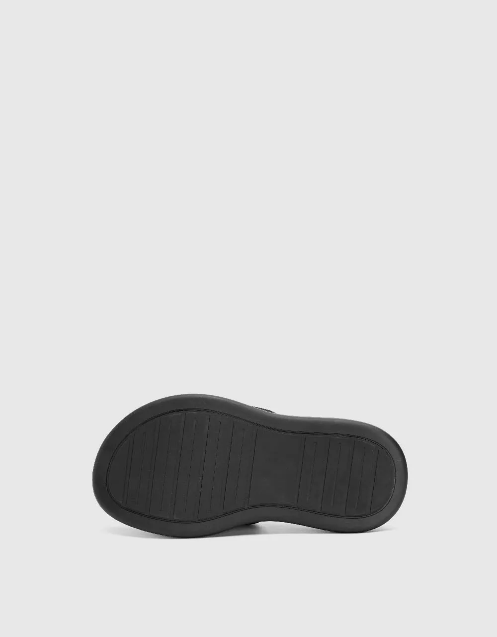 Round Toe Slippers sold by Urban Revivo product image thumbnail 4