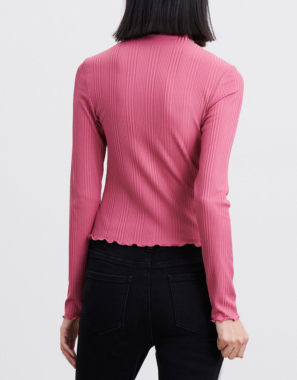 Lettuce Edge Textured T-Shirt sold by Urban Revivo product image thumbnail 4