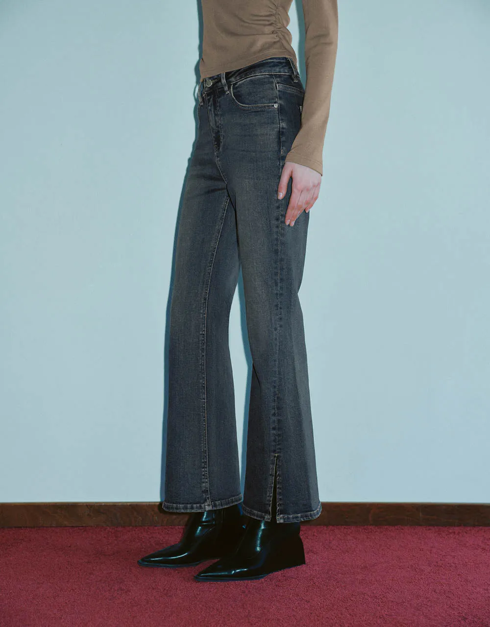 Split Hem Flare Jeans sold by Urban Revivo product image thumbnail 4